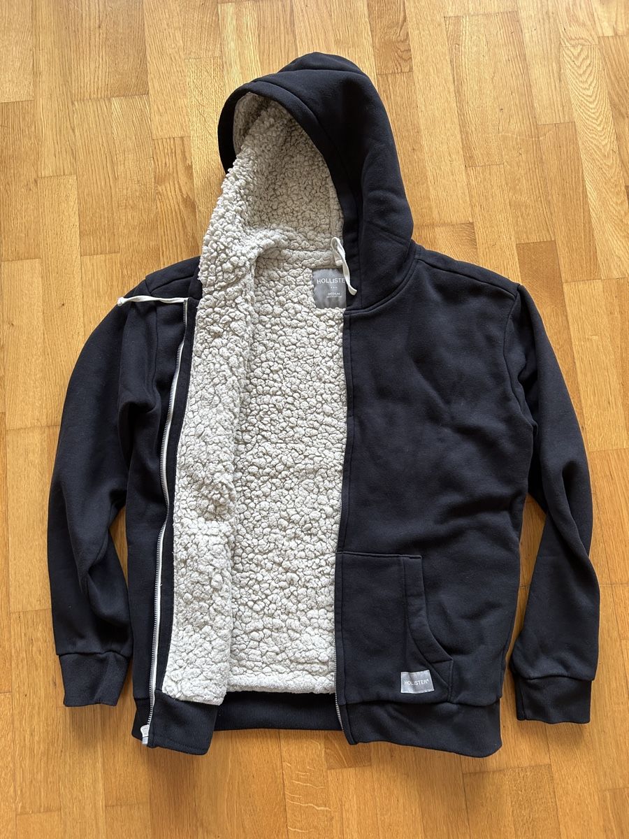Hollister Maglioni & Felpe: Hollister Hoodie – Usato da Rüfenacht BE venduto da captainamerica_1
