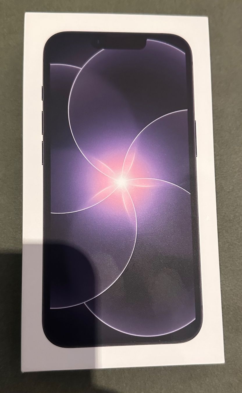 Apple Telefoni cellulari / Smartphones: iPhone 17e Black 256GB – Nuovo e nell'imballaggio originale da Oftringen venduto da ib.85