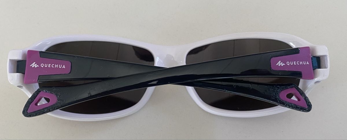 Decathlon Occhiali & Lenti: Lunettes de soleil Quechua pour enfant – Usato da Prez-vers-Noréaz venduto da Onicolet11 2
