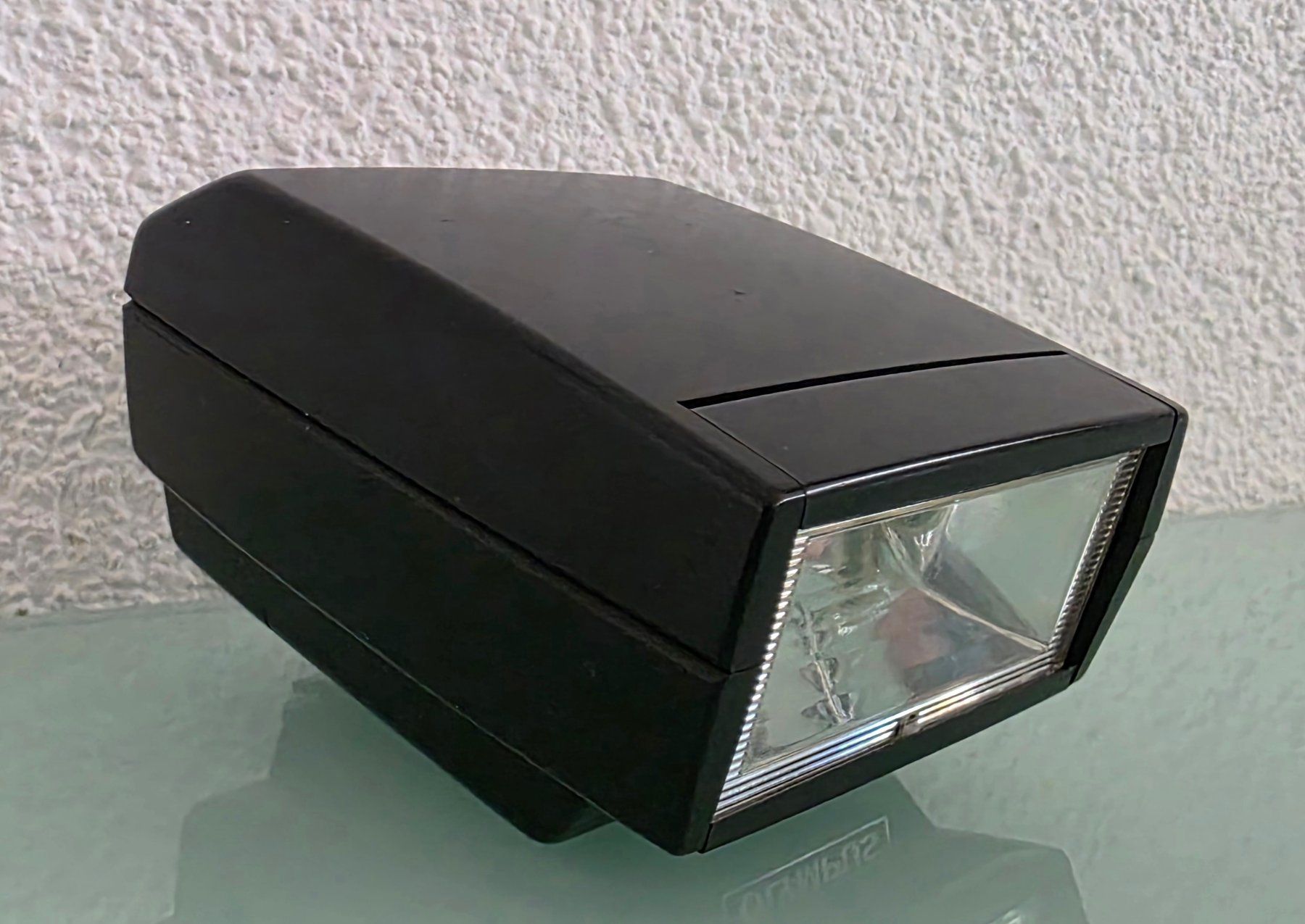 Olympus Flash: Olympus Electronic Flash T32 By OM-2 – Usato da Oetwil am See venduto da fineli2 1