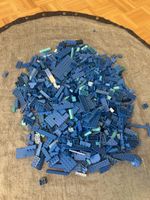 Konvolut blauer Lego Steine. 1kg.