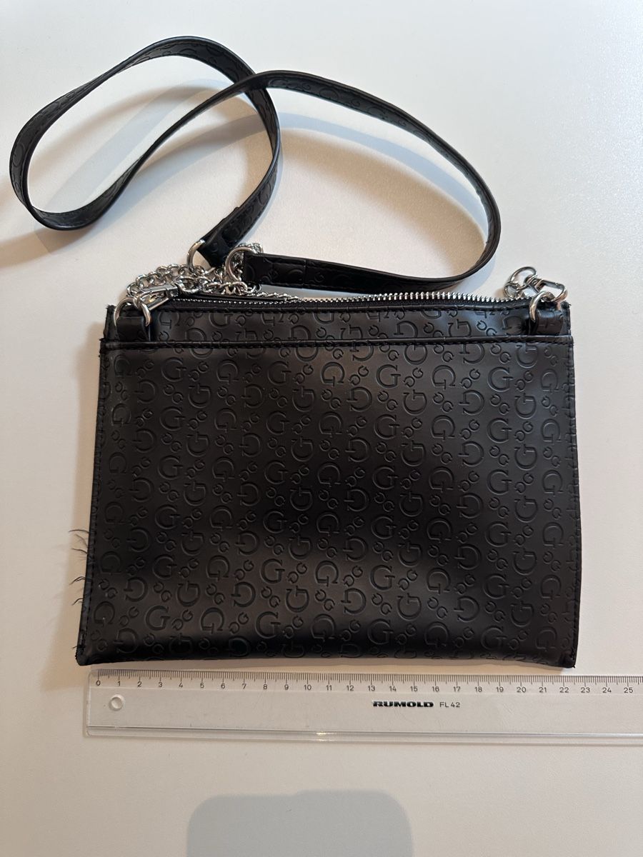 Guess Borse da donna: Guess Umhängetasche – Usato da Unteriberg venduto da __Fox__ 1