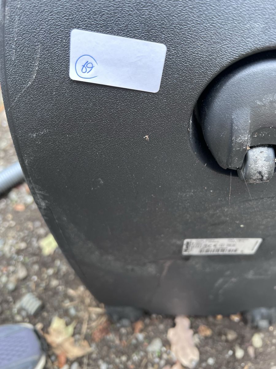 Miele Aspirapolveri & Accessori: Staubsauger Miele (69) – Usato da Glattfelden venduto da maa_qcj8 7