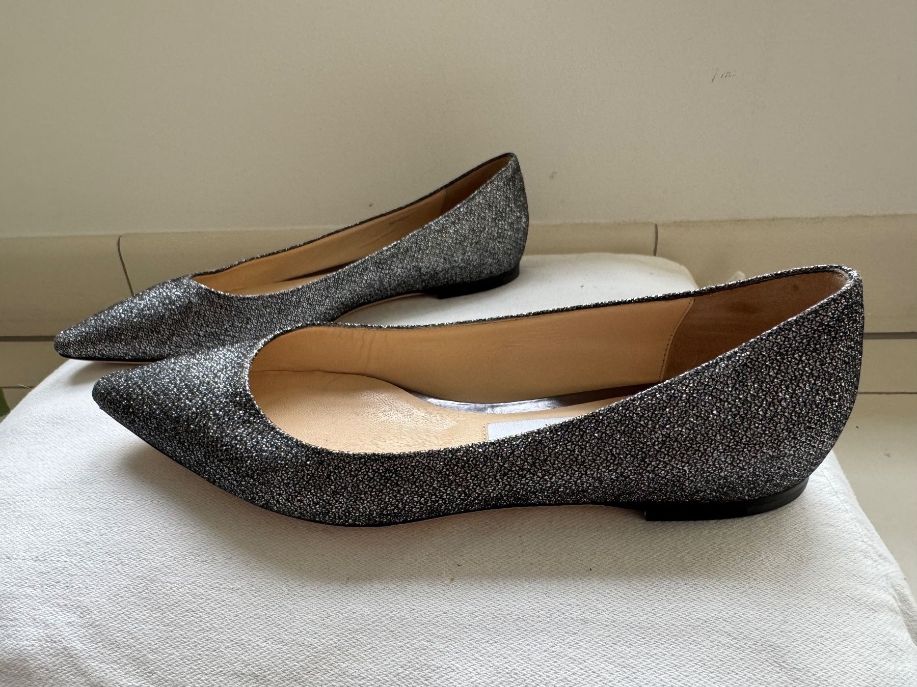 Jimmy Choo Scarpe da donna: Jimmy Choo Ballerines – Nuovo (secondo la descrizione) da Zürich venduto da odi_ldv8