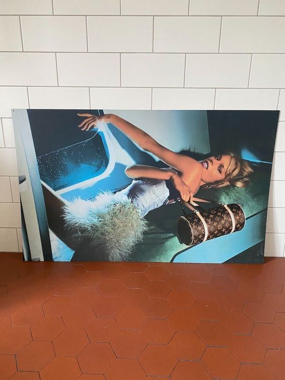 Foto & Immagini: LOUIS VUITTON Ad Campaign Bild FW 2002 – Usato da Volketswil venduto da weekend.specials