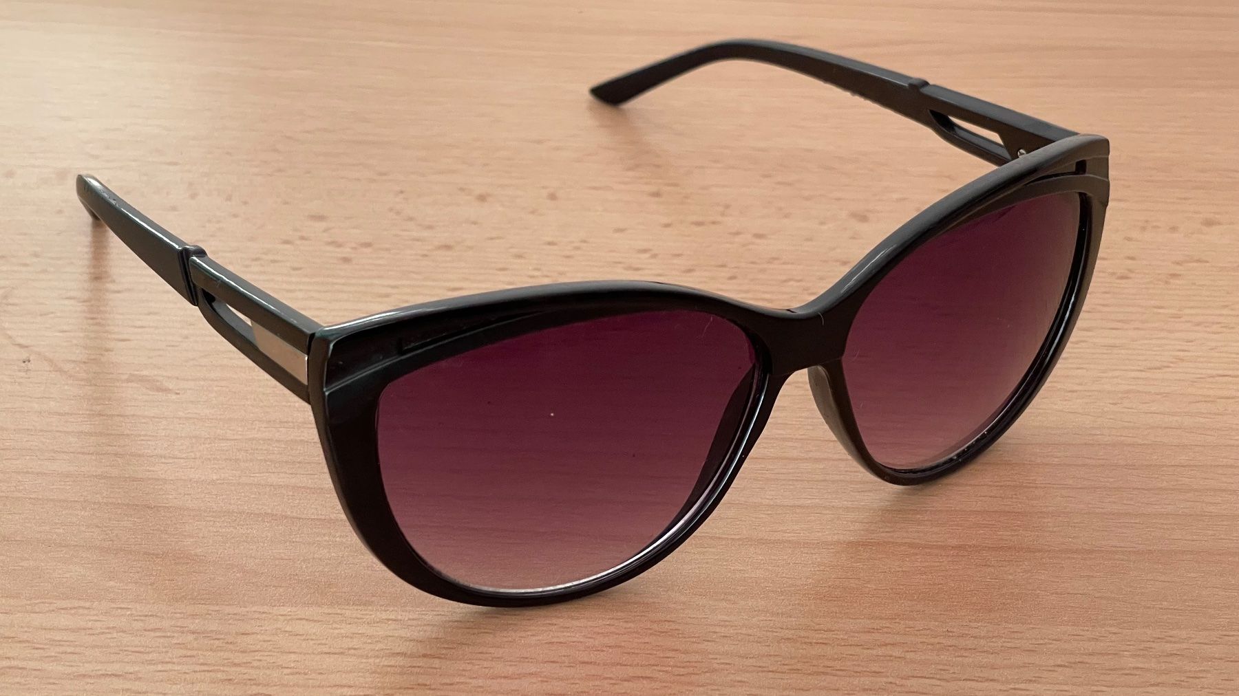 Max Mara Brillen & Gläser: Cat-eye Max Mara Stil /NP45CHF Sonnenbrille – Neu (gemäss Beschreibung) aus Kölliken von Hap-7 4