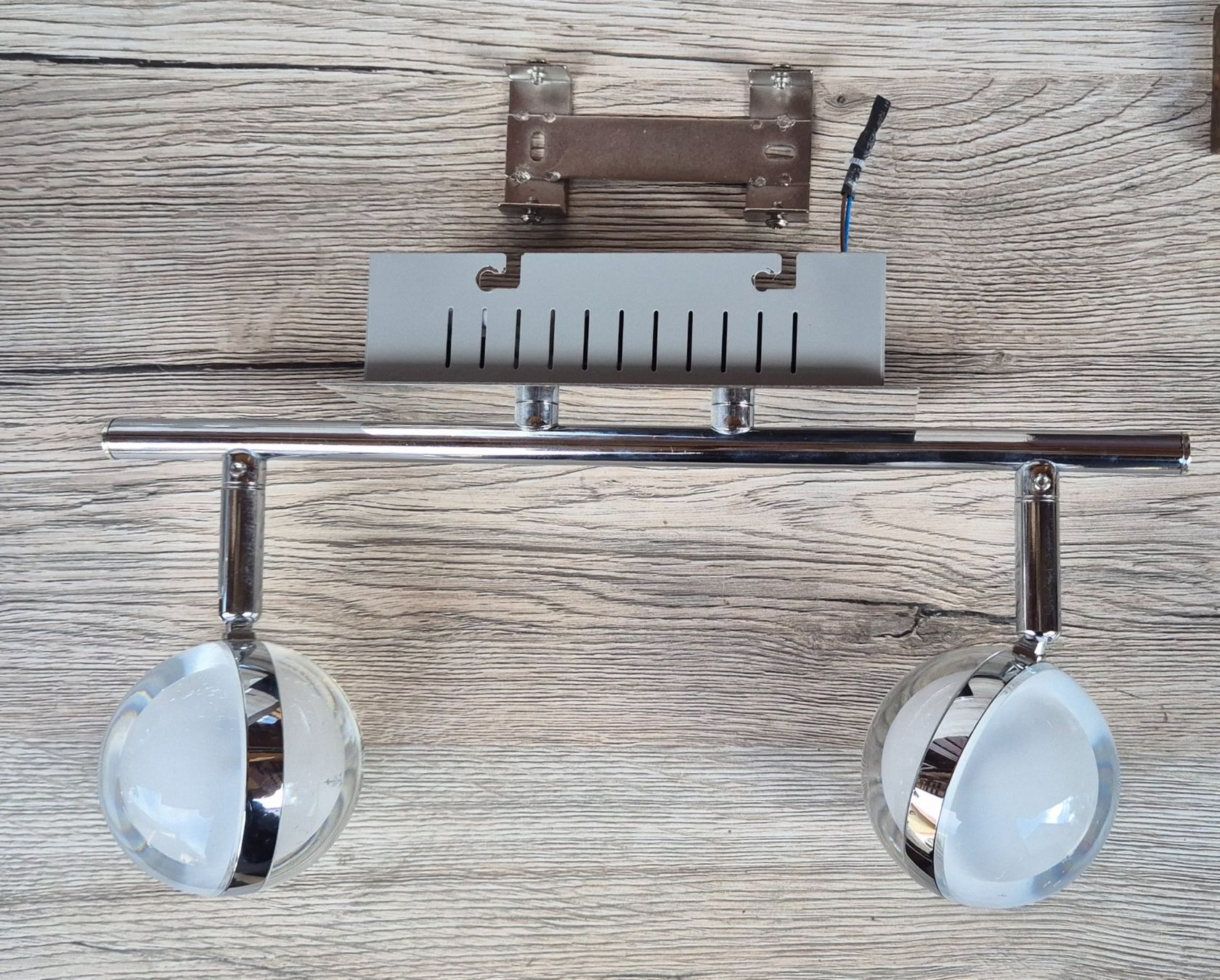 Kronleuchter & Deckenlampen: WOFI Led Kugel  Wand und Deckenlampen Set – Gebraucht aus Neerach von SilliS 1