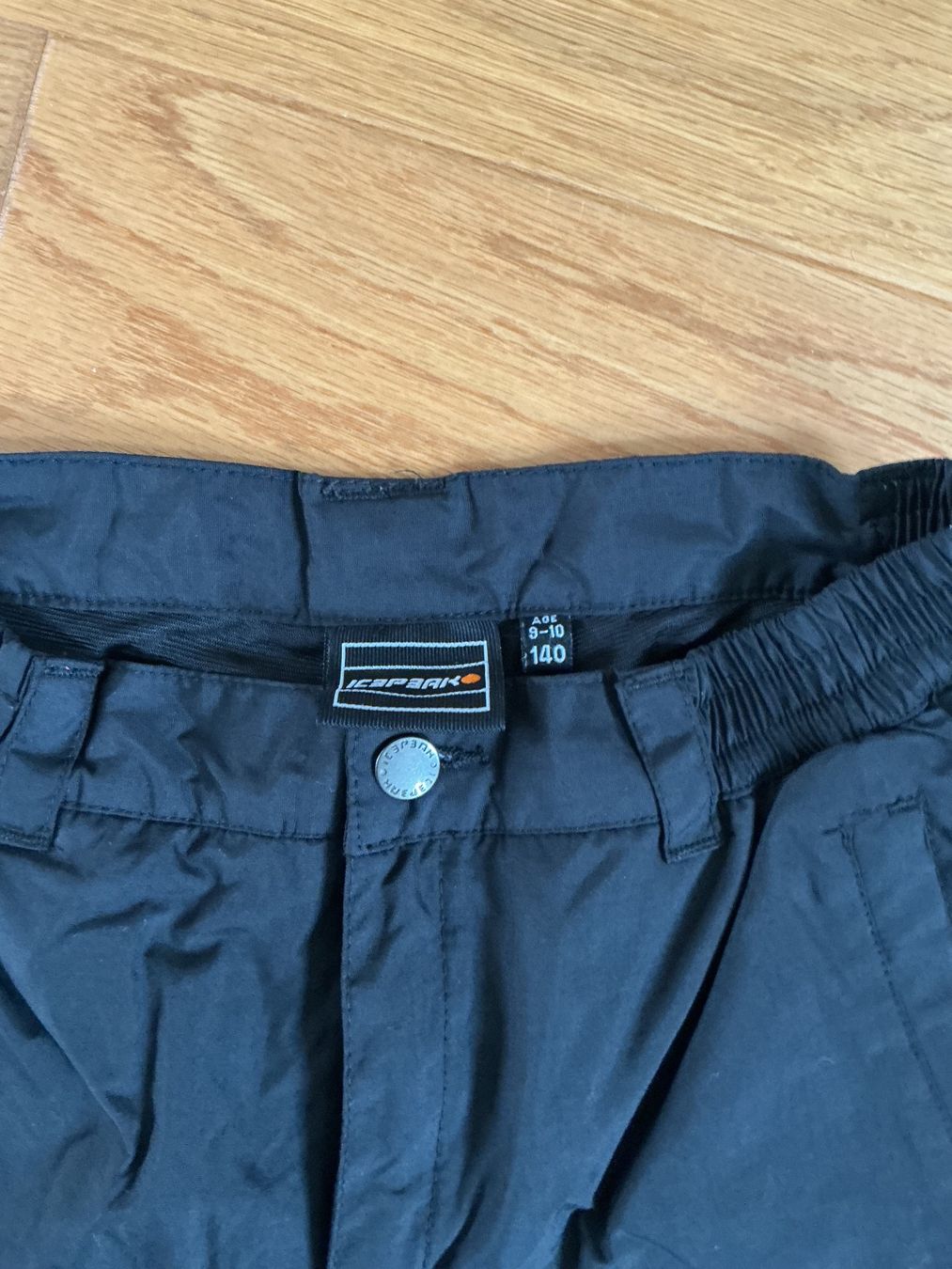 Icepeak Pantaloni: Kinder wasserdichte Hose, Gr. 140 – Nuovo (secondo la descrizione) da Basel venduto da jon_8csg 2