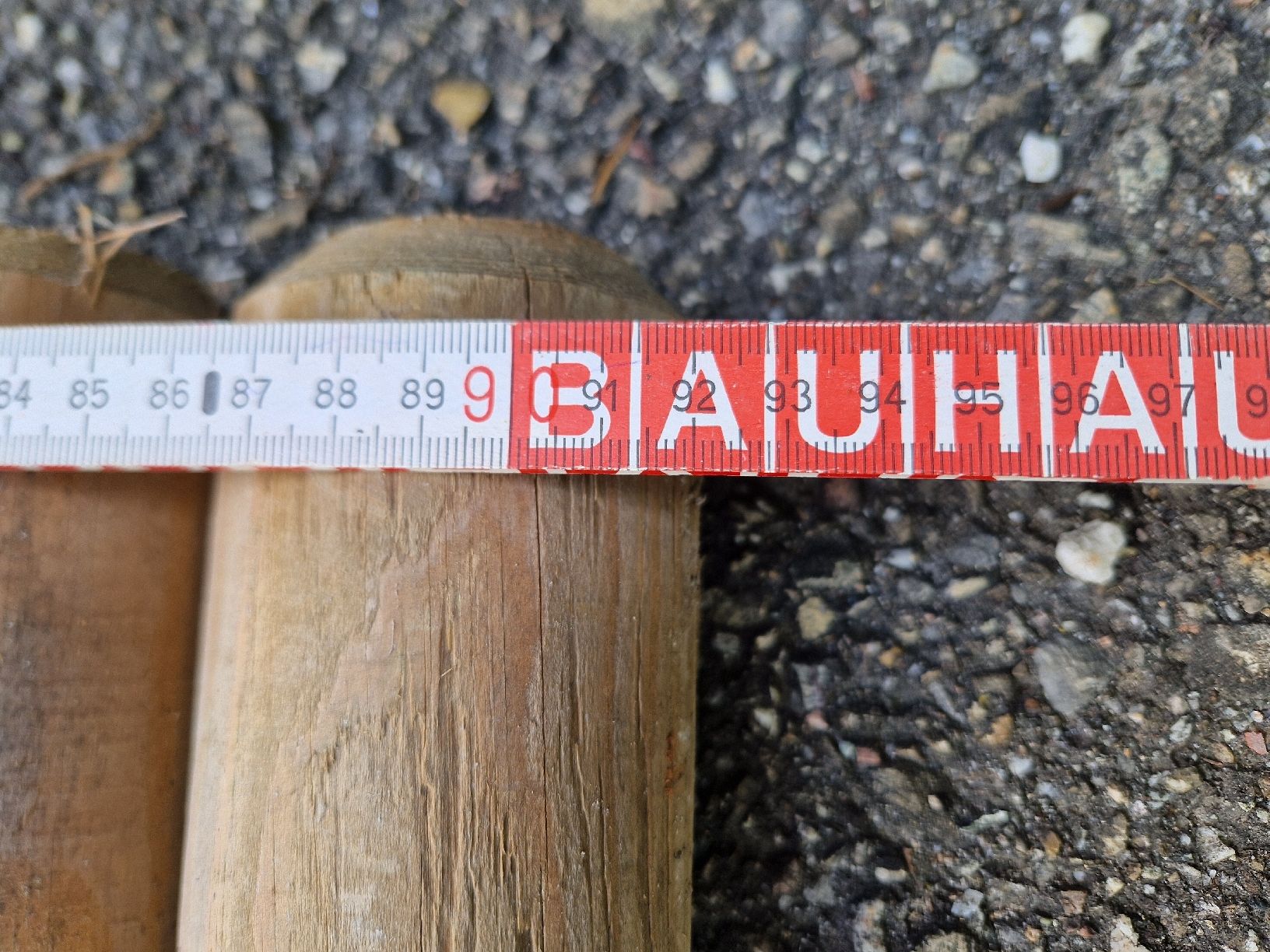Holzartikel: Beetumrandung Holz – Gebraucht aus Triengen von KittyKat6 4