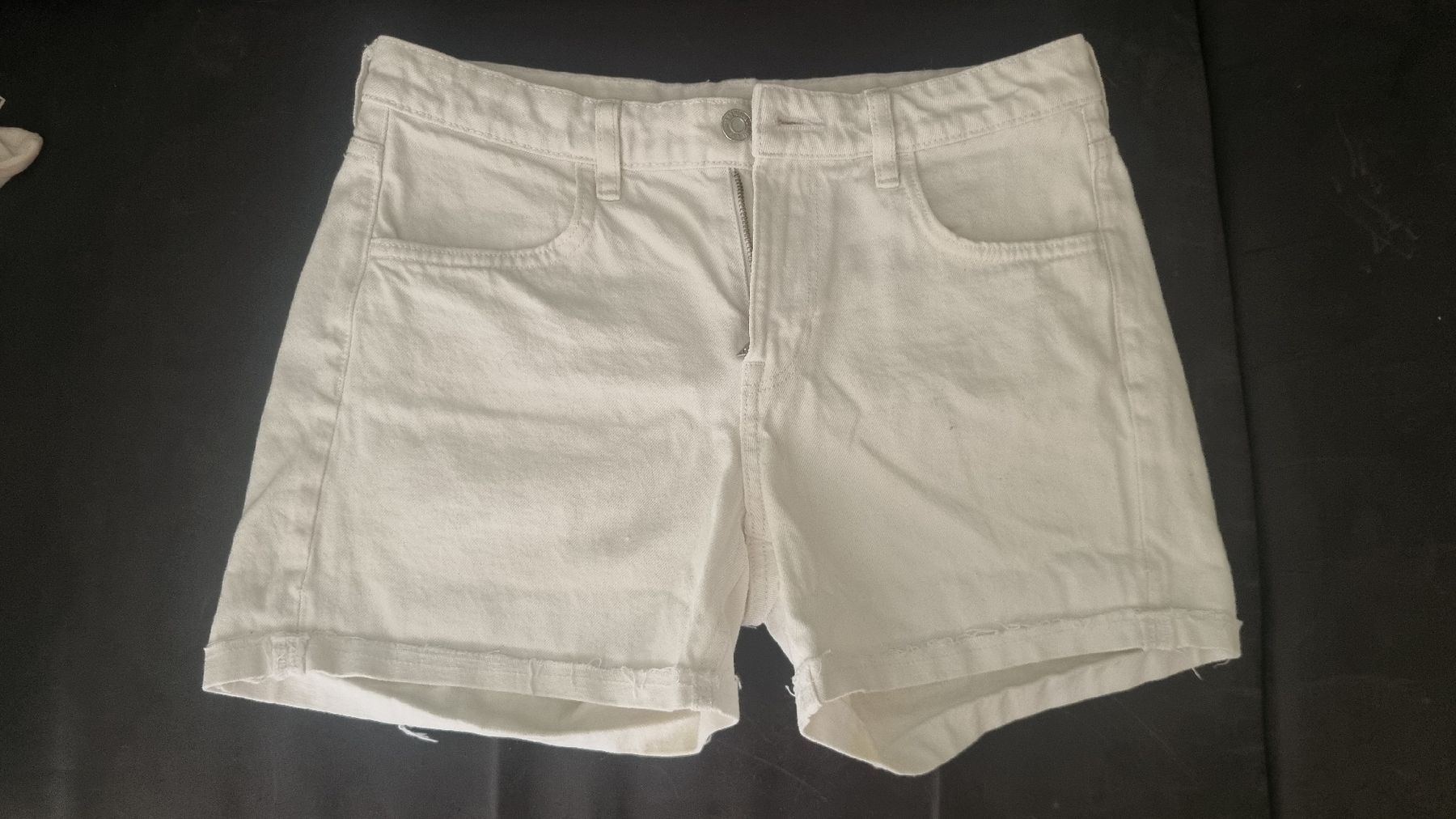 H&M Jeans: Damen Shorts weiss – Neu (gemäss Beschreibung) aus St. Gallen von Naomi290485