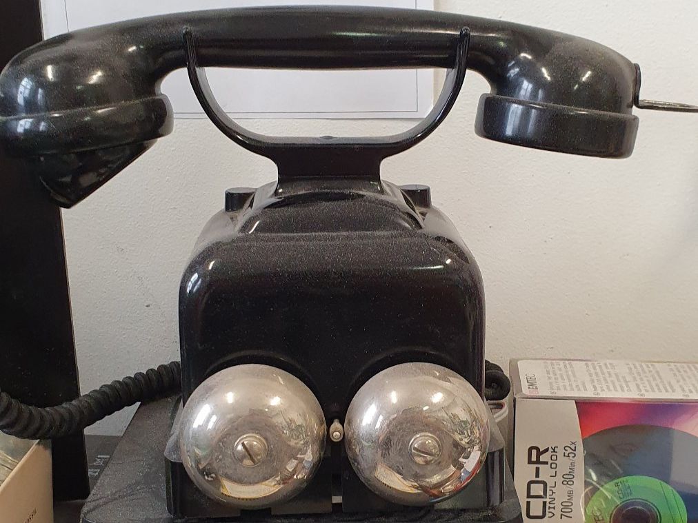 Telefone: Tischtelefonapparat Model 1929 – Gebraucht aus Herisau von amn123 1