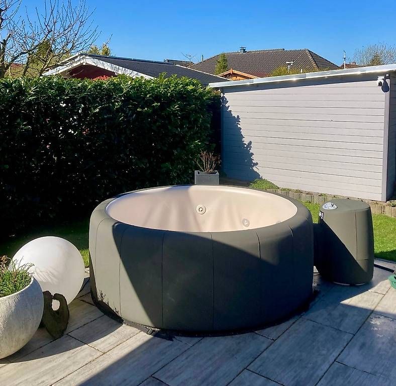 Softub Whirlpool: Softub Poseidon 2024 - Stone Tweet – Nuovo (secondo la descrizione) da Schongau venduto da Immocar 2
