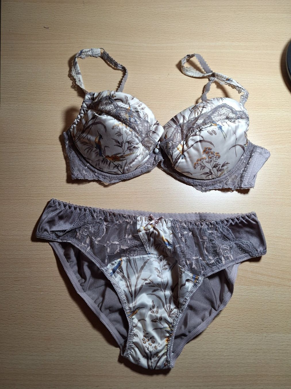 Altra biancheria intima: Ensemble soutien-george 85 B – Usato da Villarbeney venduto da cerisette72