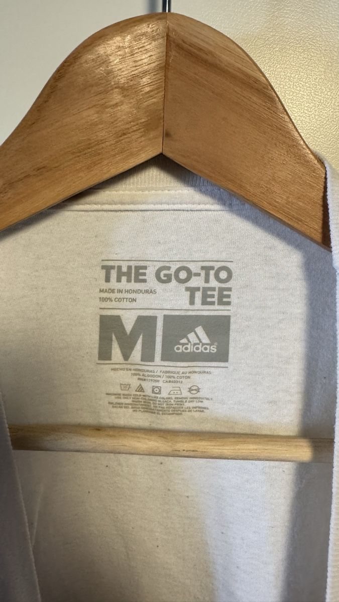 Adidas T-shirt: Adidas NBA 2015 Finals Tee – Usato da Zürich venduto da ow7700 1