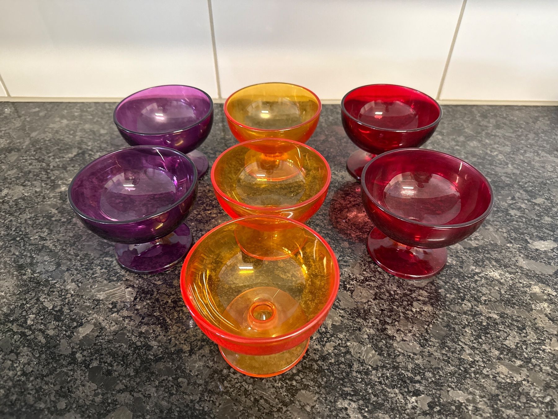 Gläser: Eisgläser - ice cream glasses 7x – Gebraucht aus Horgen von linuxrp
