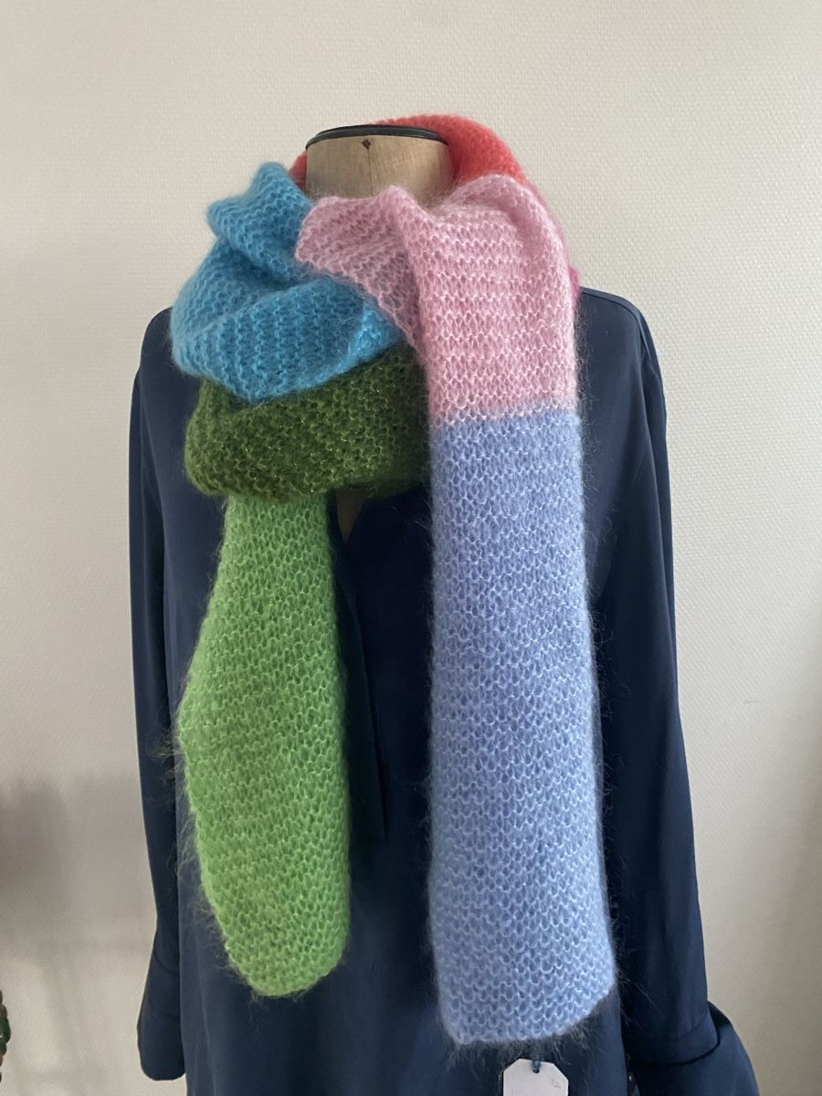 Foulards, Tücher & Schals: Handgestrickter Schal - Mohair/Seide – Neu und originalverpackt aus Dübendorf von Montclair 1