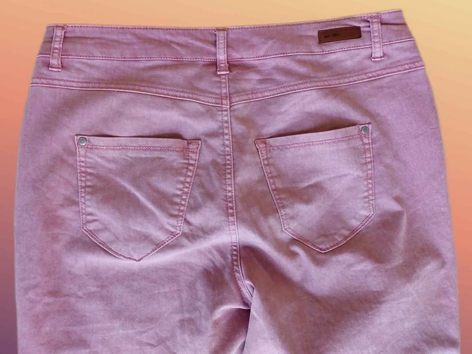 Jeans: Rosa Damenjeans – Nuovo (secondo la descrizione) da Aarburg venduto da Hystoria 1