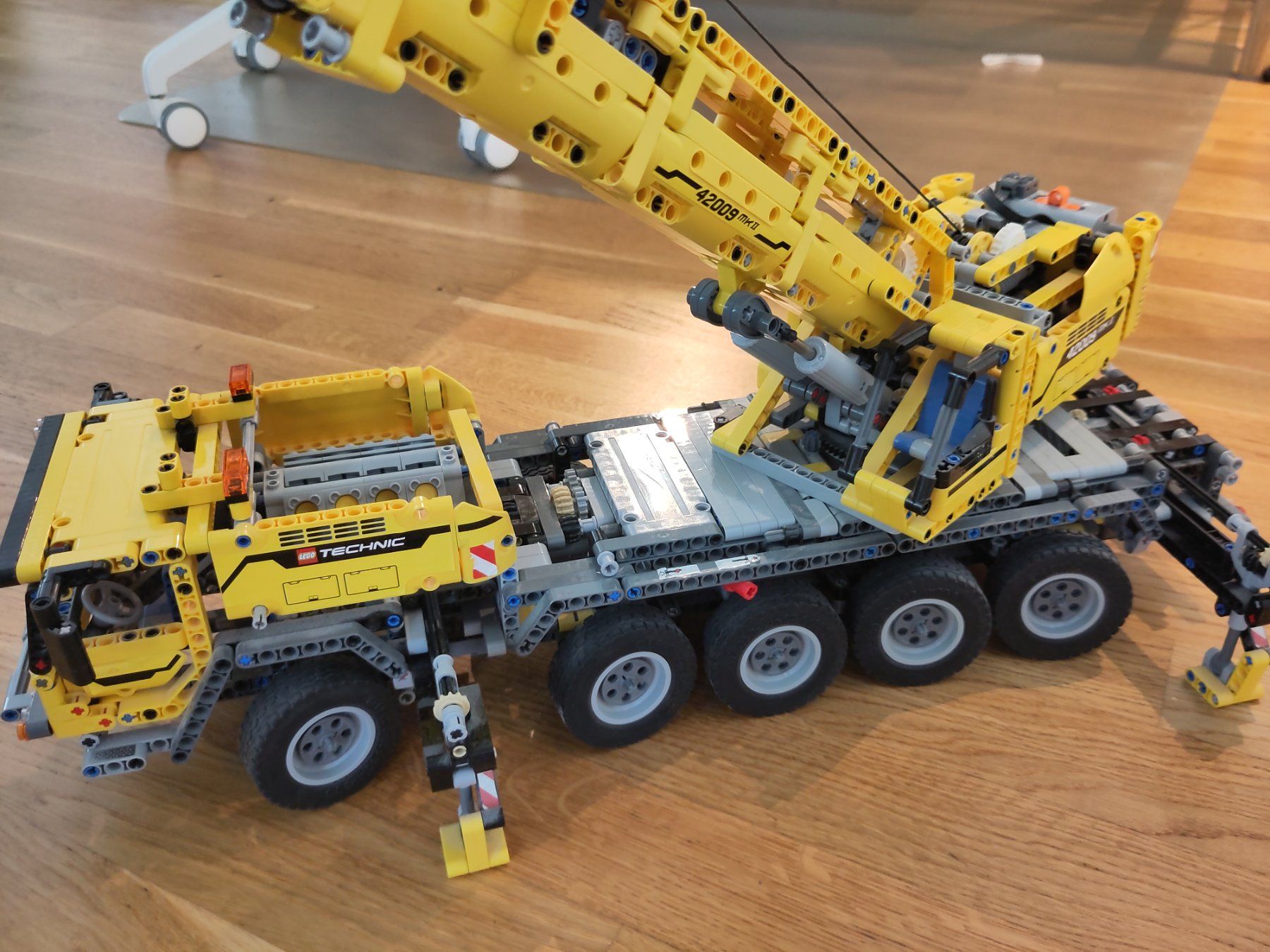 Lego Kit di costruzioni: Lego Technics Set 42009 Pneukran – Usato da Hünenberg venduto da Jaschah 4