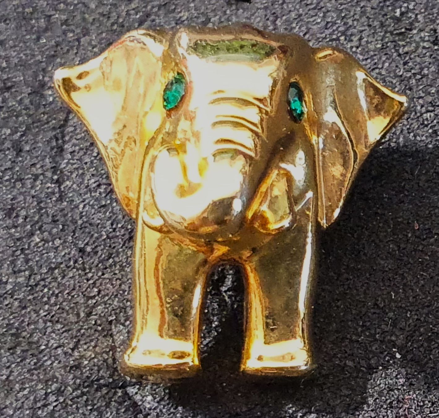 Placchette & Badge: GG389 - 3D Pin Elefant – Usato da Reinach BL venduto da Boston-Verkauf 2
