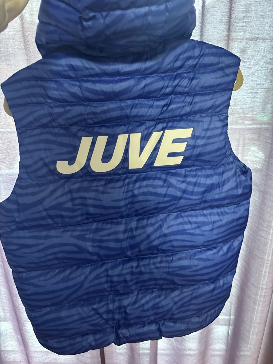 Canottiere & Pantaloni: Juventus Weste – Nuovo e nell'imballaggio originale da Dättlikon venduto da Cocco2 1