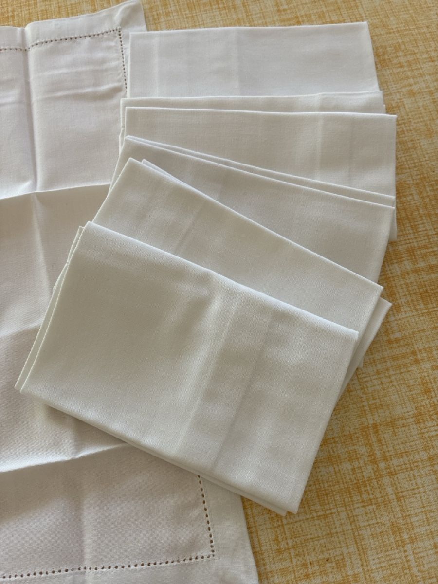 Tessuti: Tablecloth Set White Linen 6 Napkins Used Condition – Nuovo (secondo la descrizione) da Basel venduto da dal_r7dw 1