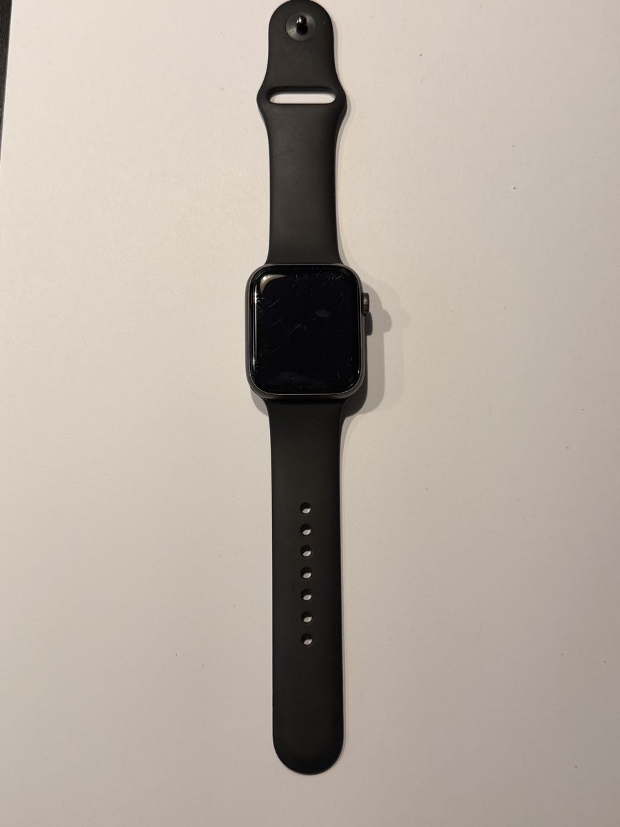 Apple Smartwatch: Apple Watch Series 6 44mm 4G – D'occasion à Einsiedeln par foe_9xrx 2