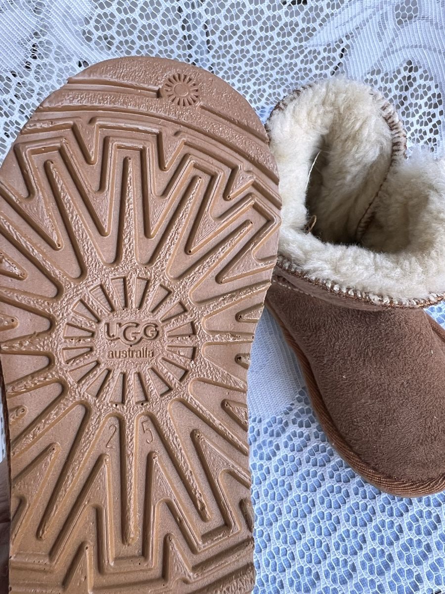 Ugg Scarpe per ragazzi: UGG enfant, point. 25 – Nuovo (secondo la descrizione) da Bernex venduto da 2ziemement 3