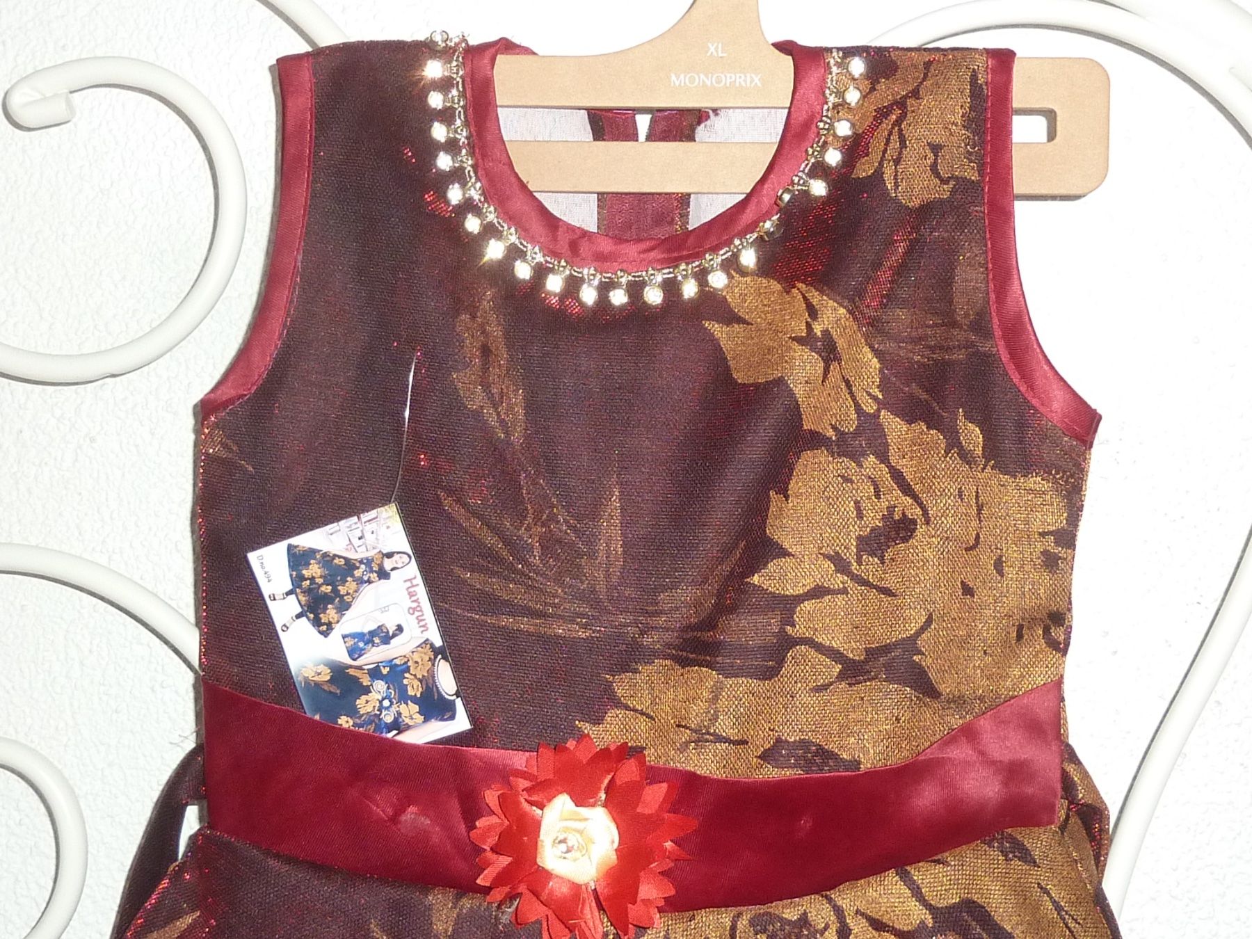 Vestiti & Gonne: robe bordeaux taille 5 ans neuf – Nuovo e nell'imballaggio originale da geneve venduto da chriztel 1