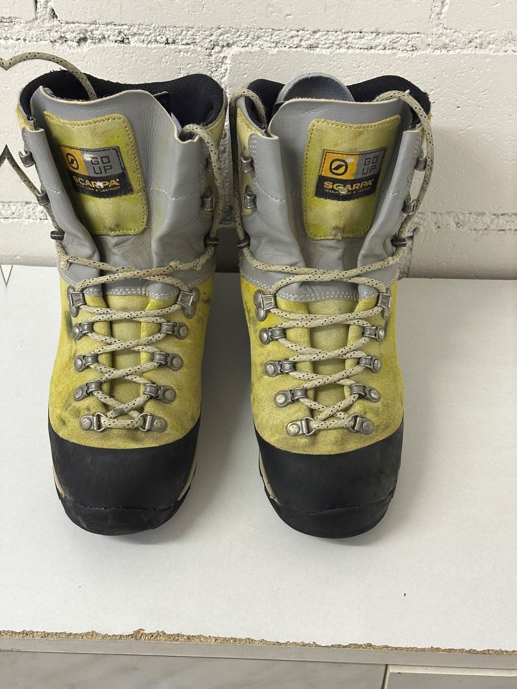 Scarpa Scarpe da donna: SCARPA Dameschuhe goretex grösse EU 39,5 – Usato da Thun venduto da jeff070