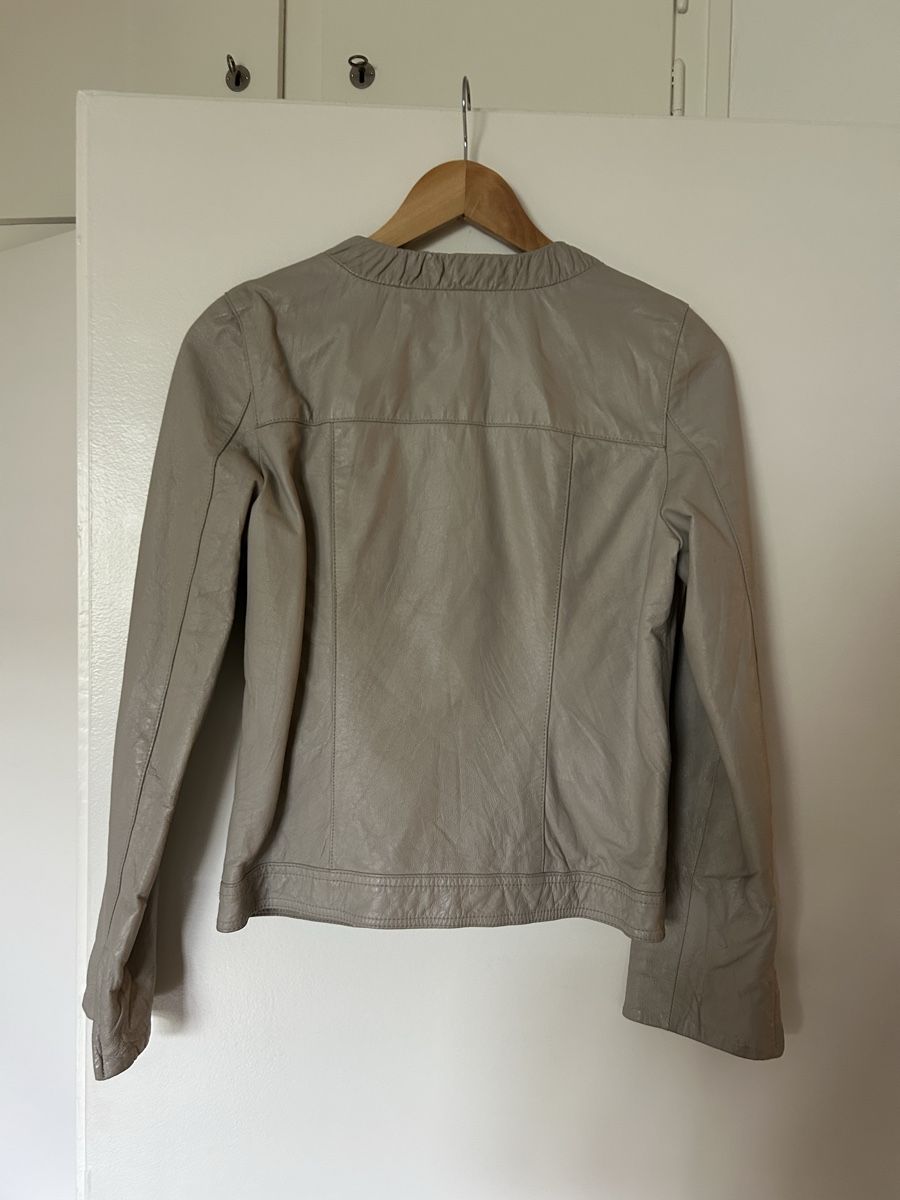 Giacche: grey faux leather jacket – Usato da Zürich venduto da ori_9dcy 5