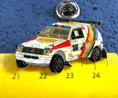 MITSUBISHI PAJERO/MONTERO RALLY-RACING-CAR AUTO PIN GLASIERT