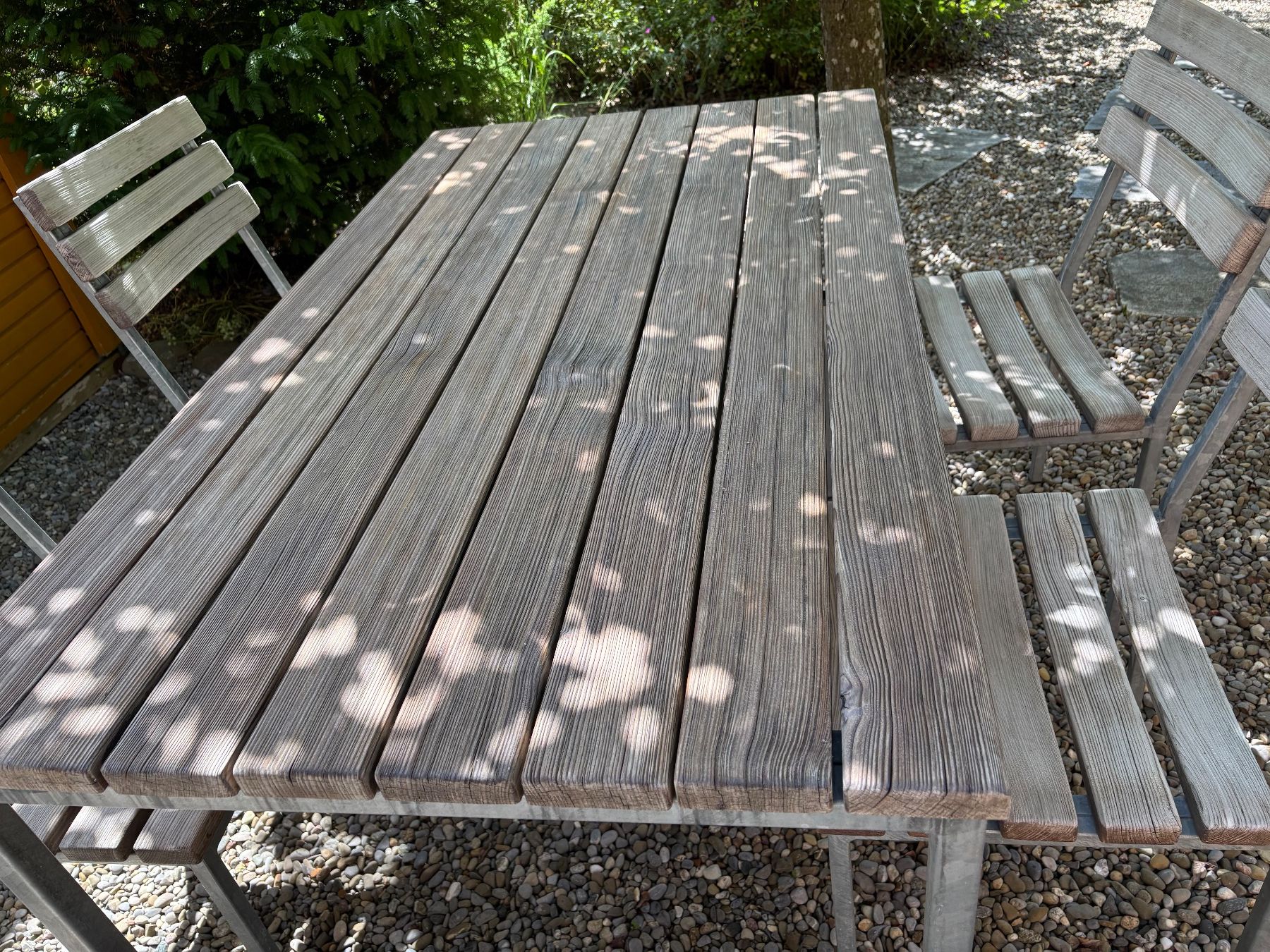 Set di tavolo e panche: Gartentisch und Gartenstühle Lärche FSC Schweiz – Usato da Hombrechtikon venduto da sch_f7lz
