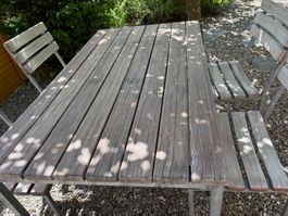 Gartentisch und Gartenstühle Lärche FSC Schweiz