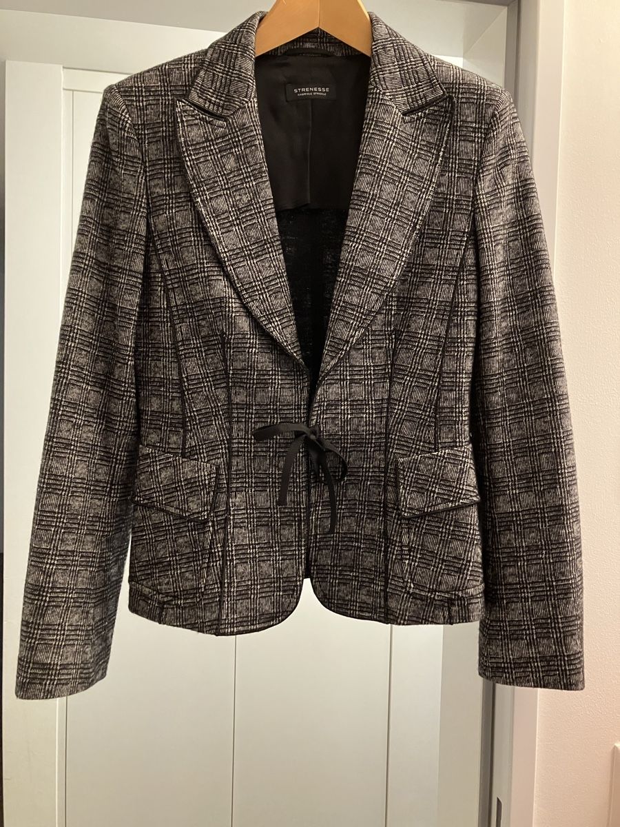 Strenesse Giacche: Wunderschöner Blazer von Strenesse Gr. 38 – Usato da Zollikerberg venduto da HillyBilly