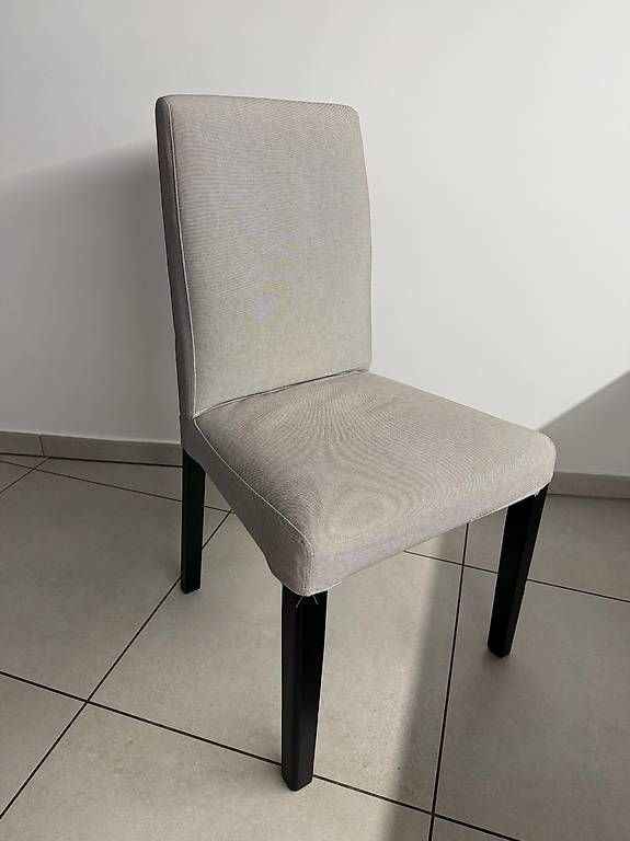Stühle: 4 sedie - prezzo totale 50 CHF – Gebraucht aus Paradiso von fed_8dw7