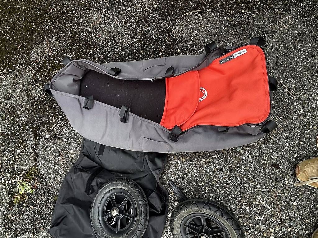 Bugaboo Cameleon Kinderwagen mit Zubehör, komplett (Gebraucht) in Domat ...