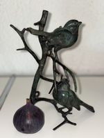 Bronze Skulptur, 2 Vögel a. Ast, mit Aufhänghacken