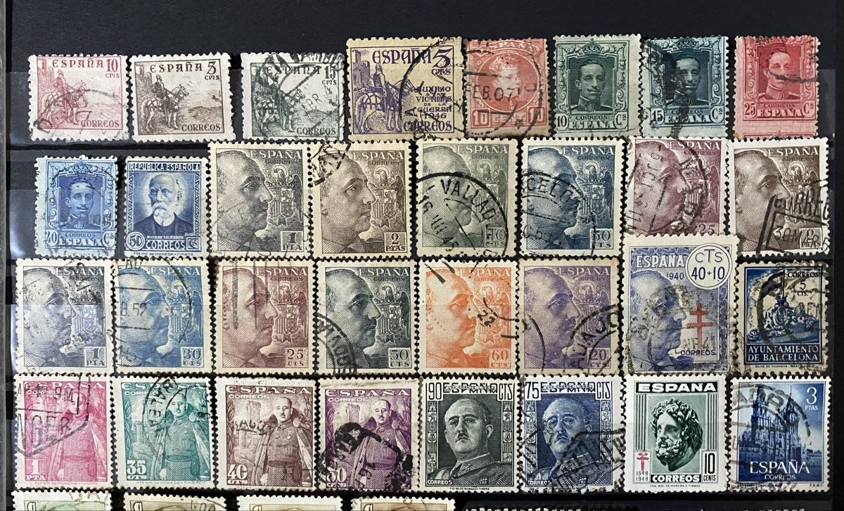 Tutti i francobolli: 68 timbres - Espagne – Usato da Petit-Lancy venduto da Solcarm 1