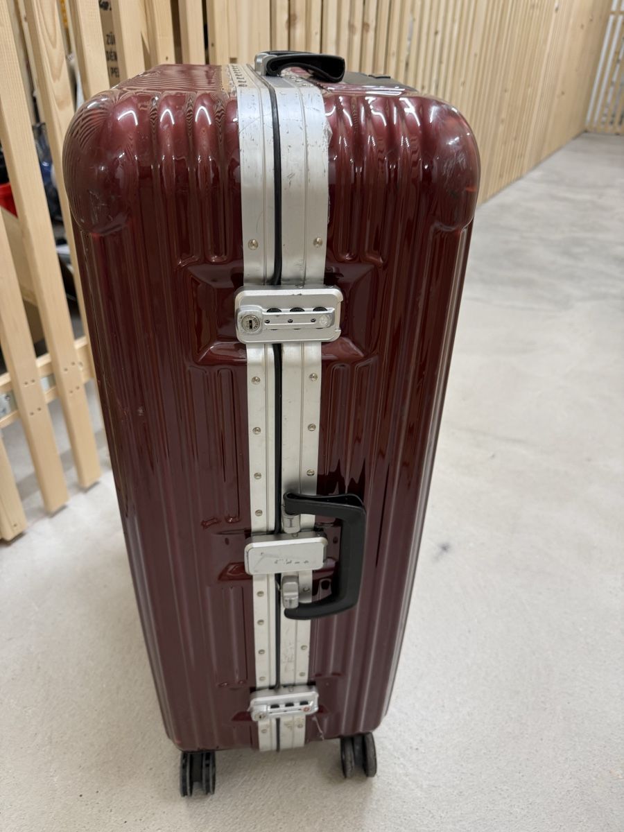 Valigie: 30inch Suitcase Hard Shell Red Large Four Wheel Case – Usato da Dübendorf venduto da zhe_69pd 2