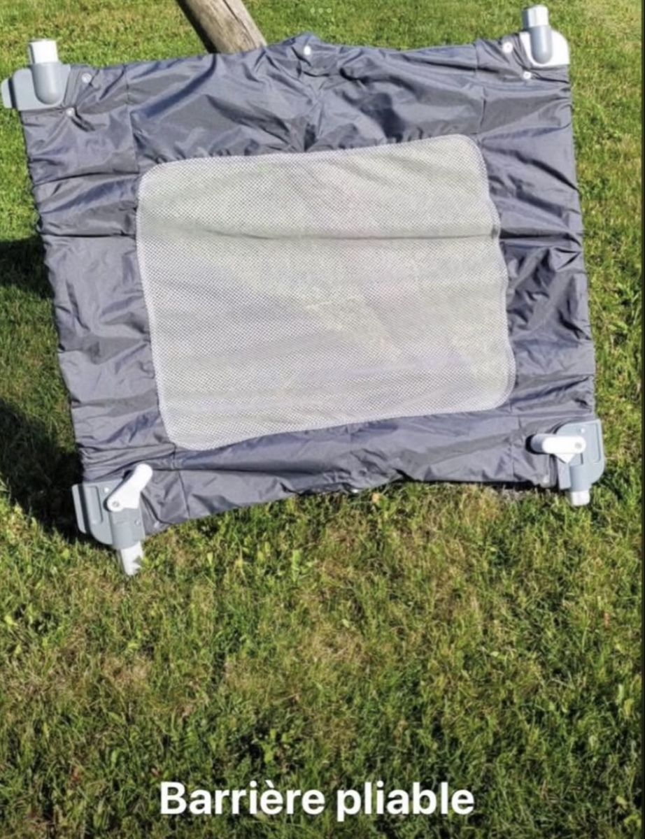 Parcs & barrières de sécurité: Barrière pliable – D'occasion à Monthey par Jenny73