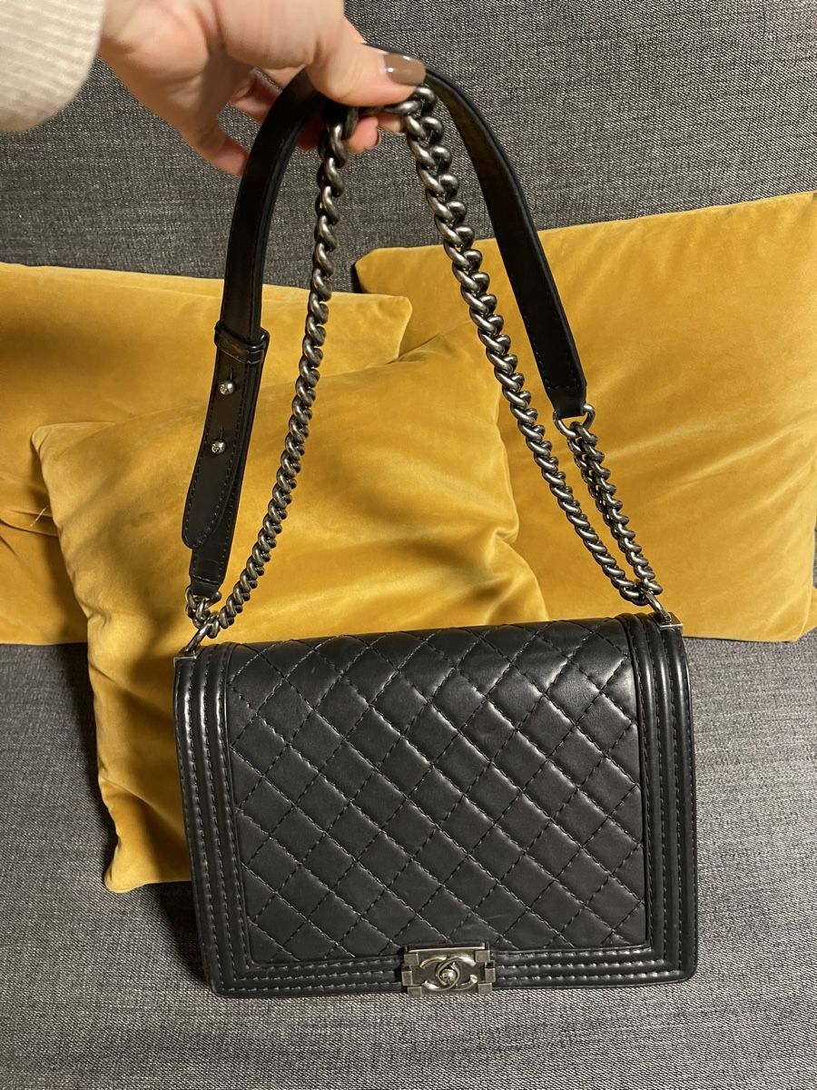 Chanel Altro in  Abbigliamento & Accessori: Chanel Boy Jumbo in Black Calf Leather – Usato da Stäfa venduto da sun_979v 1