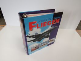 Faszination Fliegen, Nachschlagewerk als Ordner