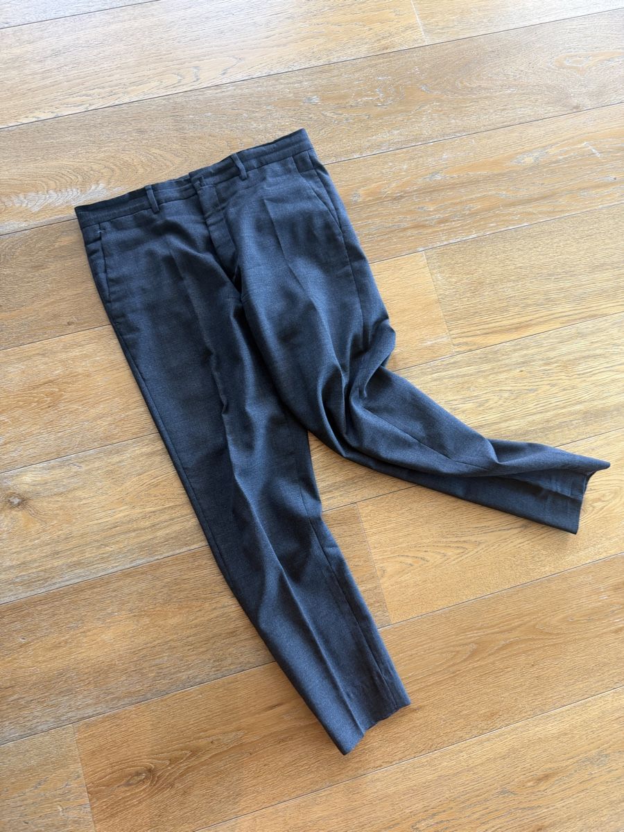 Acne Studios Hosen: Acne Studios Herrenhose grau GR 46 – Gebraucht aus Schindellegi von Poshanna