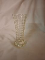 Kleine Blumenvase aus Glas transparent 19cm hoch