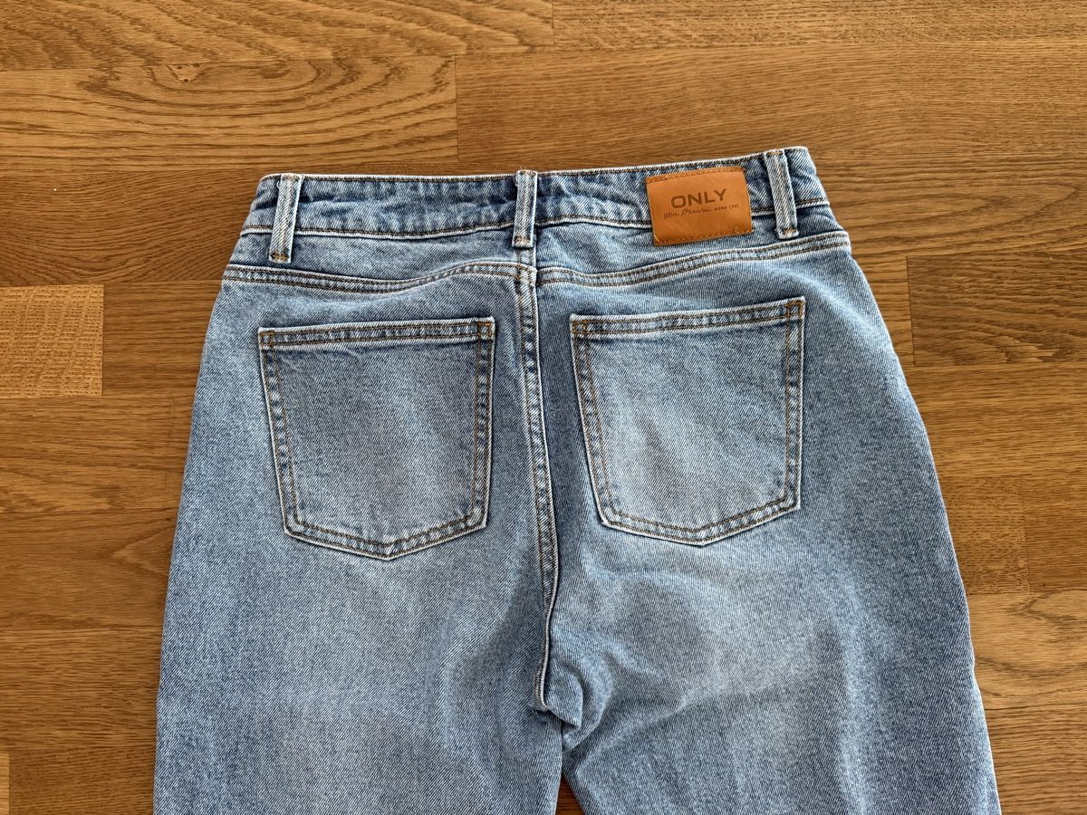 Only Jeans: Top - Jeans 27/30 von Only  – Usato da Schenkon venduto da NaBr 3