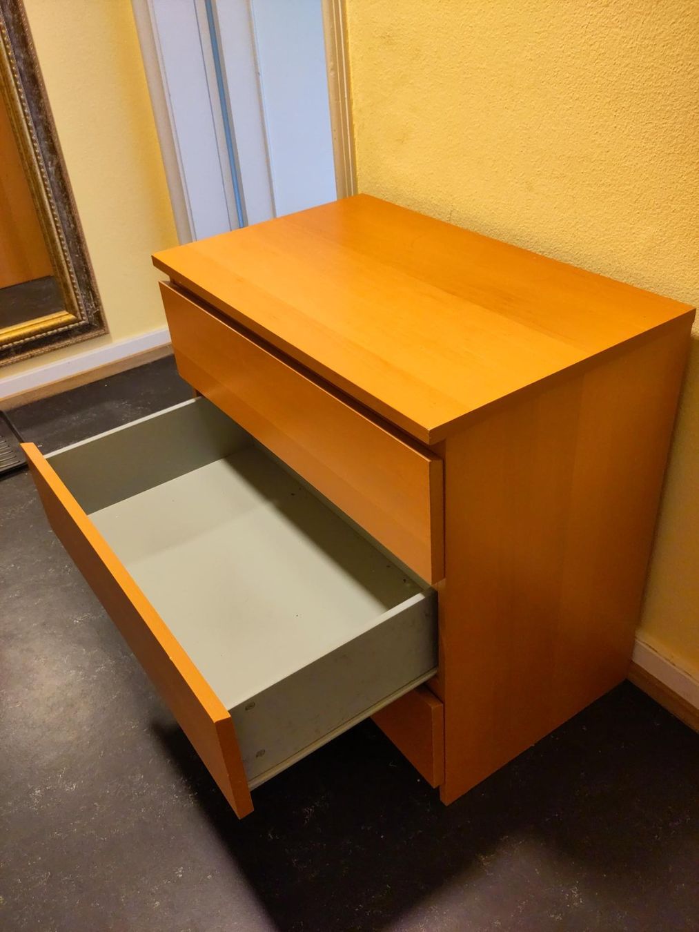 Ikea Cassettiere: Kommode Malm – Usato da Diessenhofen venduto da bos_6g9n 1
