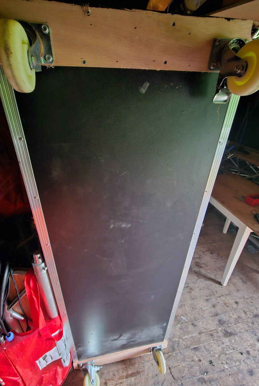 Topcase: Flightcase: Robuster Transportkoffer für Equipment! – Gebraucht aus Dallenwil von NiederbergerT 6