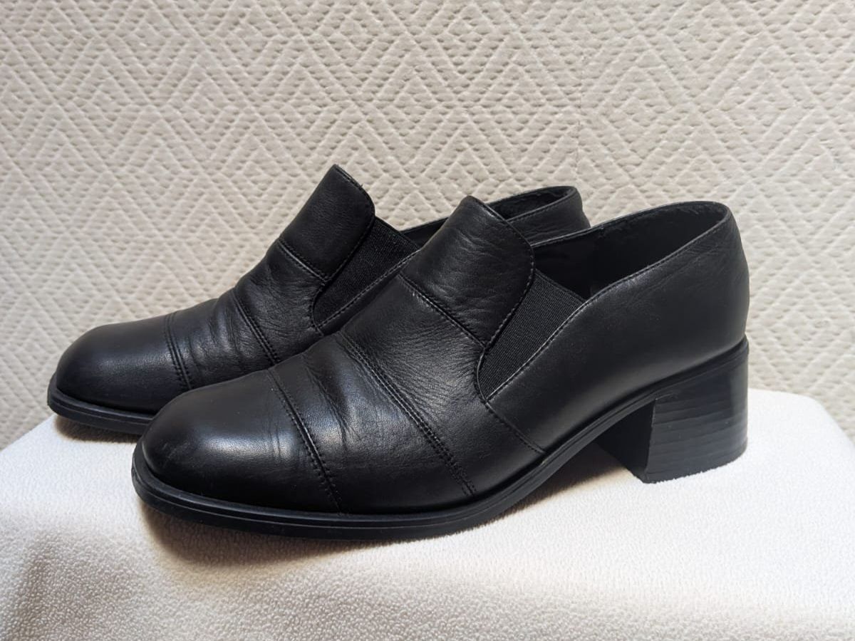 Damenschuhe: Schwarzer Rossini Schuh Style Square Toes, Gr. 38 – Gebraucht aus Buochs von and_25zf