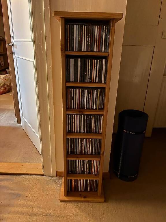 Regale: Etagère à CD's – Gebraucht aus Oulens-Echallens von Quicktiger