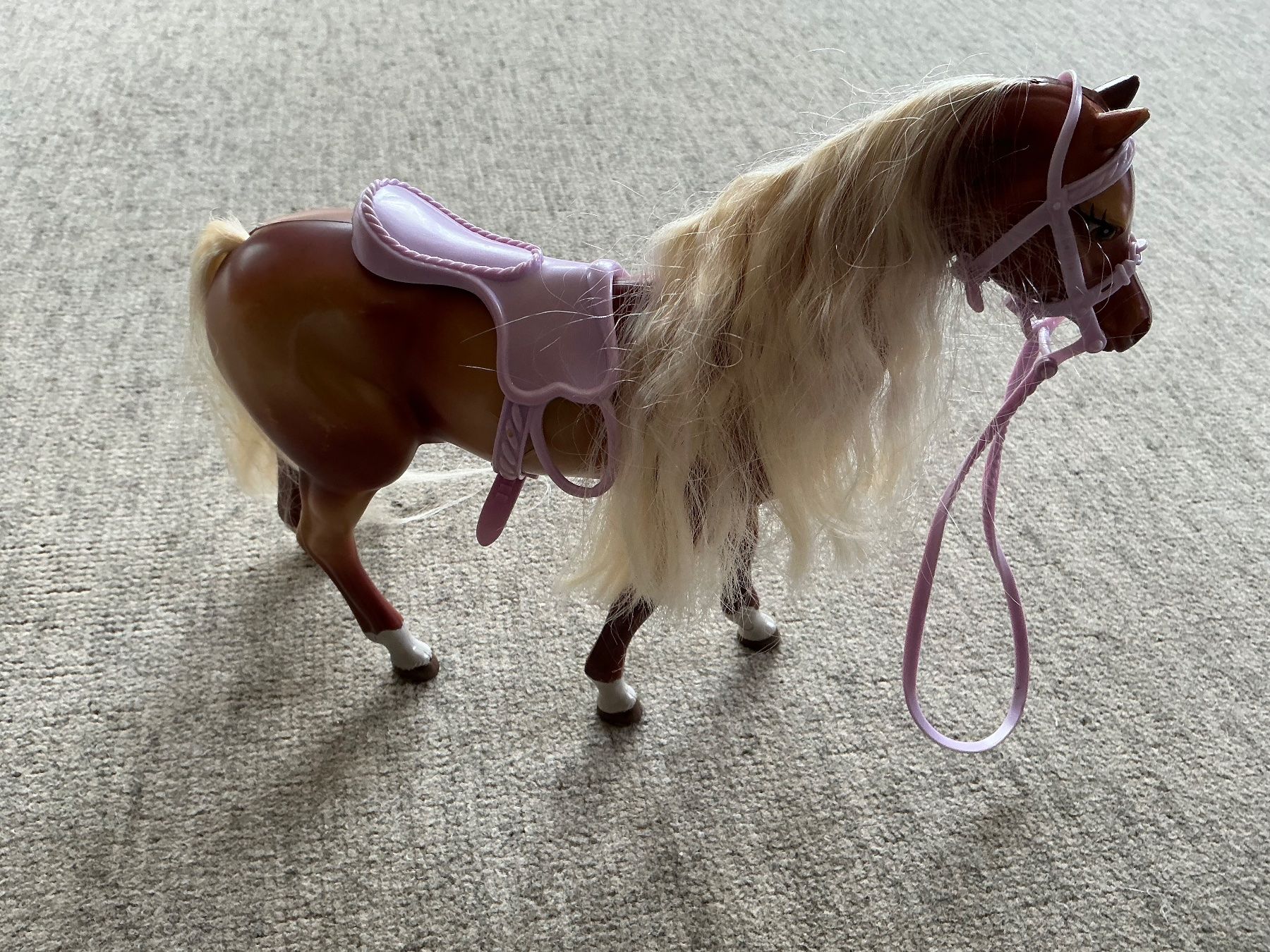 Bambole: 1 Barbie Einhorn und 3 Pferde – Usato da Jona venduto da Jancy60 5